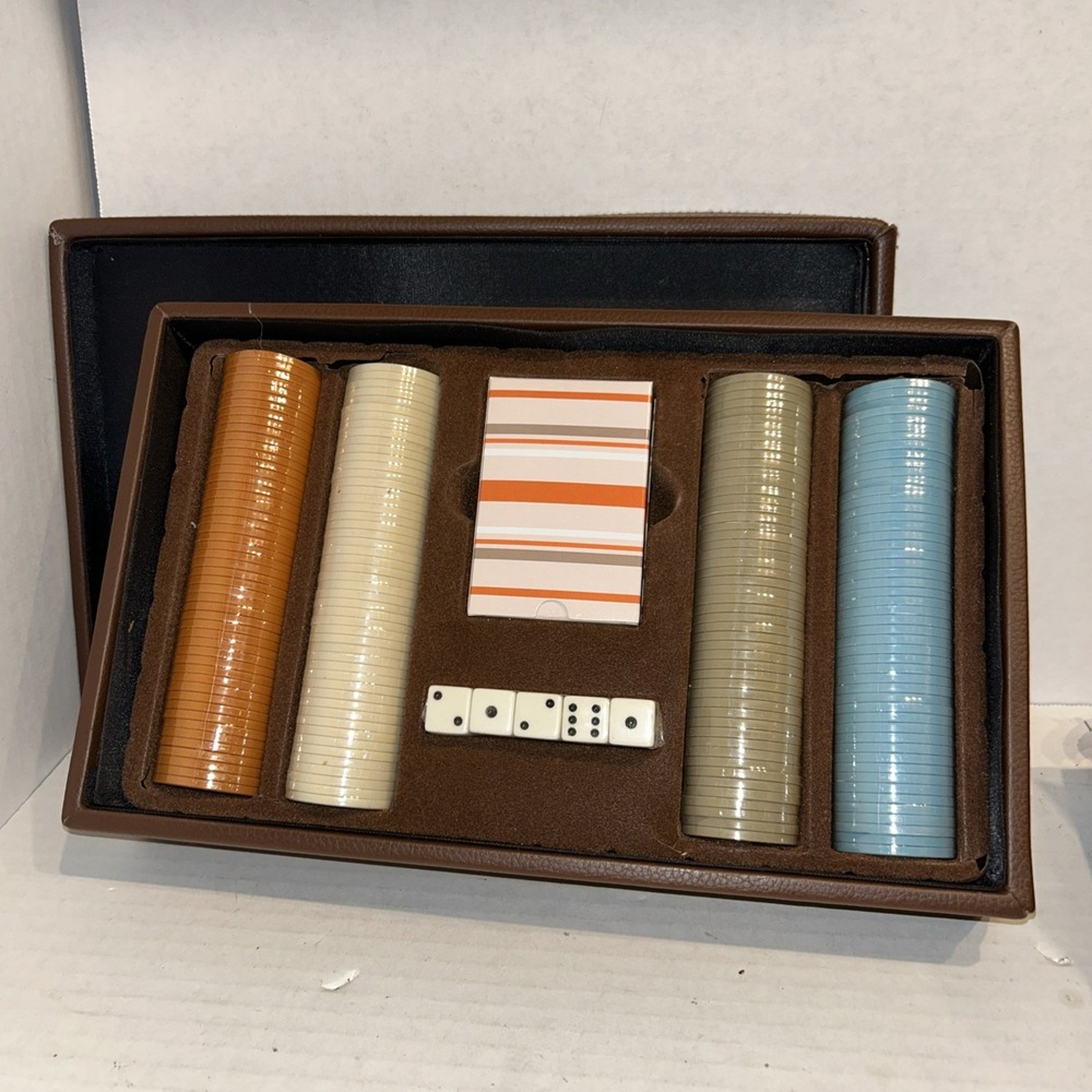 Rare Victoria's Secret‎ Very Sexy For Him Poker Set Chips Dice Cards